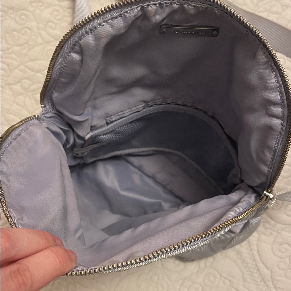 Lululemon Festival Bag II *5L - Berry Mist - Picture 6 of 8